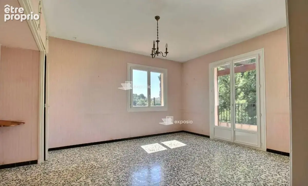 Le Castellet  Propriété de caractère au potentiel exceptionnel, au coeur d'un écrin de nature - 860 000 euros - photo 7