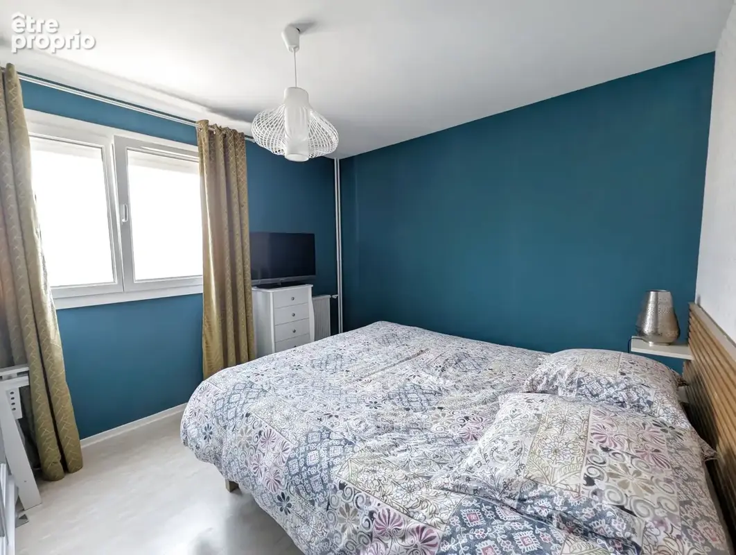SASSENAGE -  Appartement T5 avec balcon et Vue - photo 8