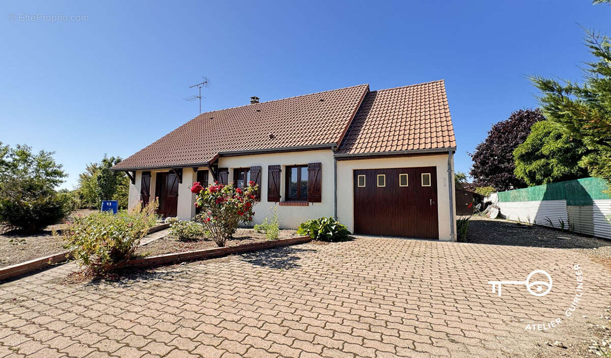 Maison à NEUNG-SUR-BEUVRON