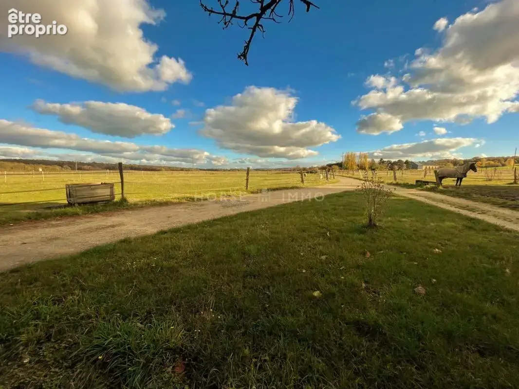 Propriété et Installations équestres sur 9,5 hectares dans le - photo 3
