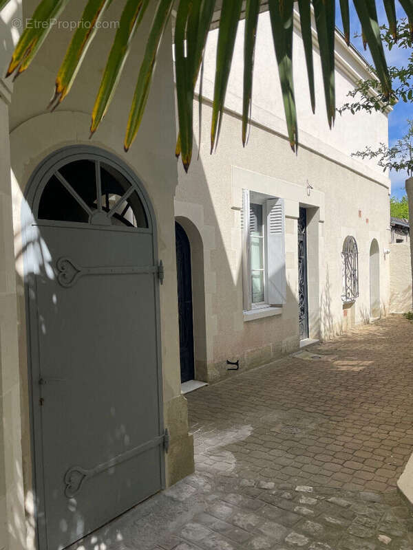 Maison à SAINT-CYR-SUR-LOIRE