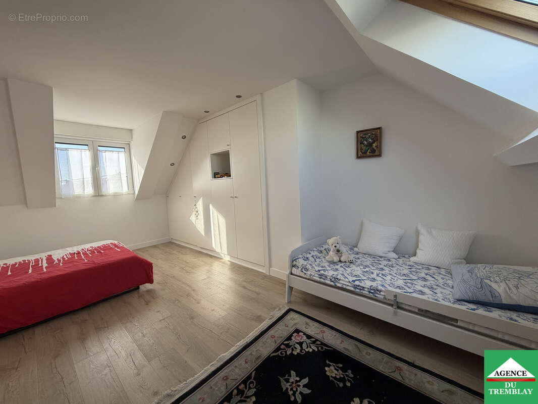 Maison à CHAMPIGNY-SUR-MARNE