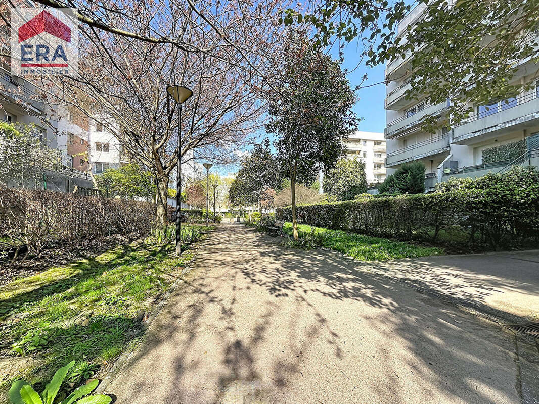 Appartement à IVRY-SUR-SEINE
