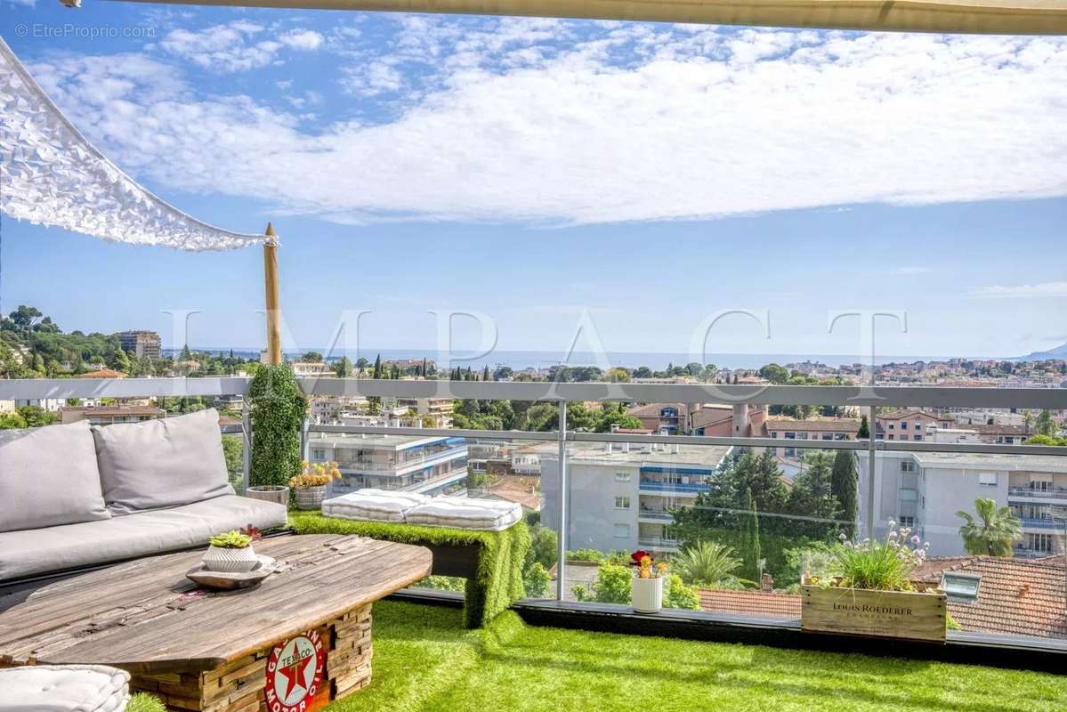 Appartement à LE CANNET