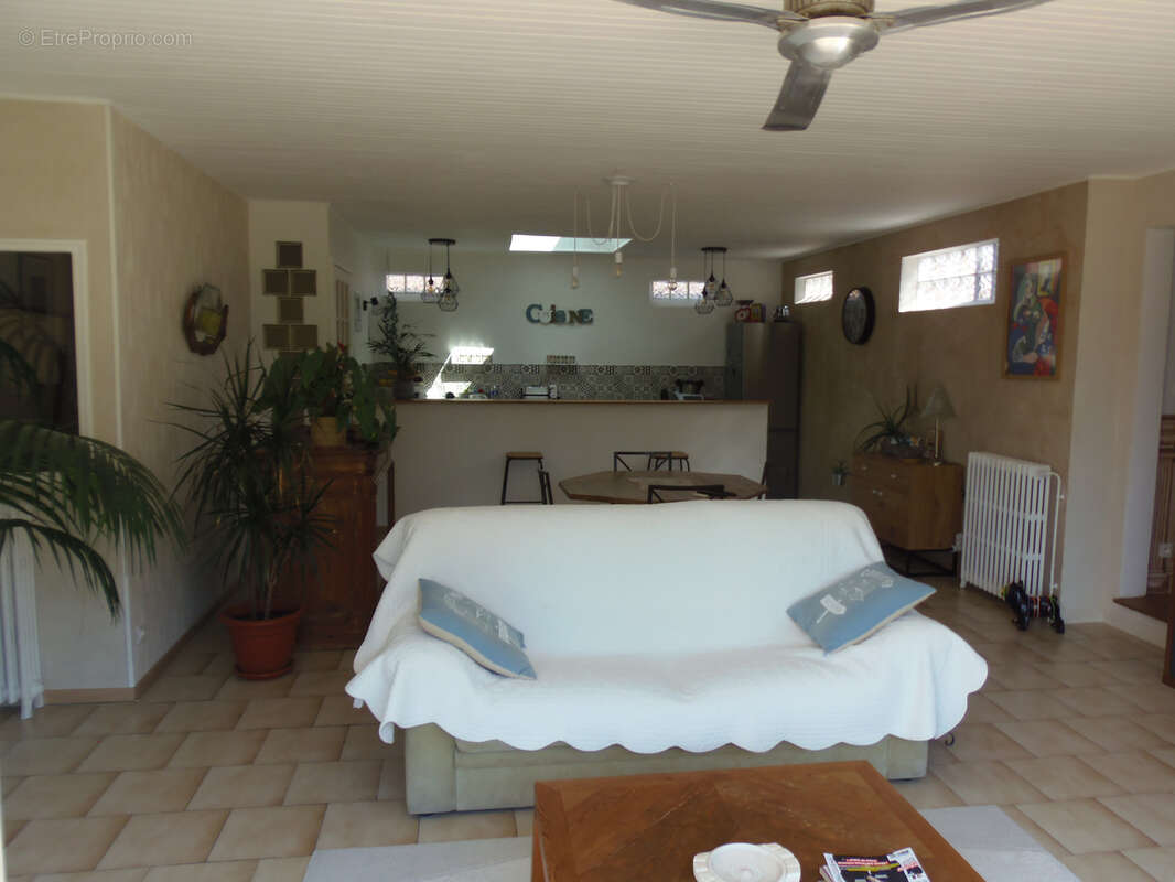 Maison à CHENAC-SAINT-SEURIN-D&#039;UZET