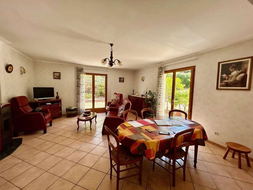 Maison à LA VALETTE-DU-VAR