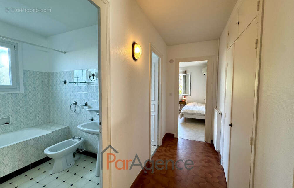 Maison à VAUX-SUR-MER