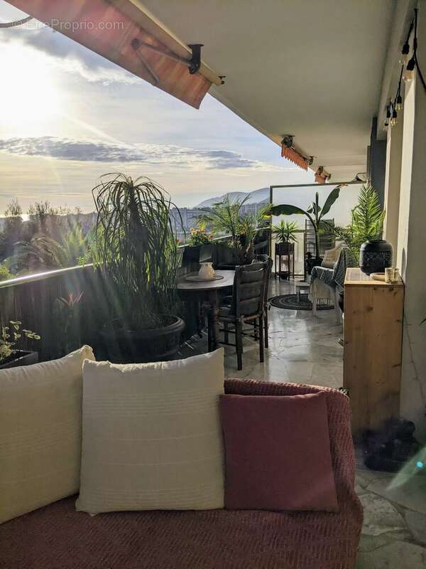 Appartement à MANDELIEU-LA-NAPOULE