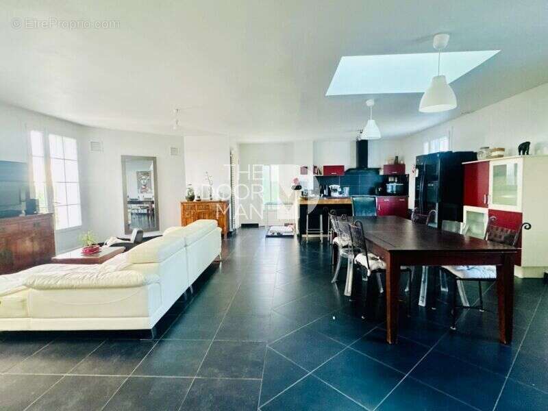 Maison à LA CHAPELLE-ANTHENAISE