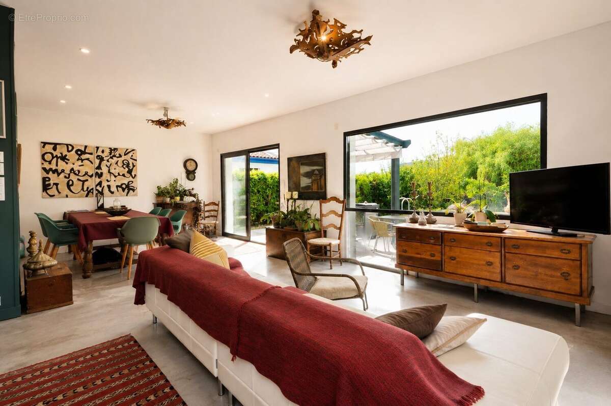 Maison 86 m² à Urrugne  - photo 6