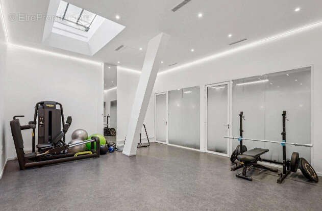 Commerce à PARIS-15E