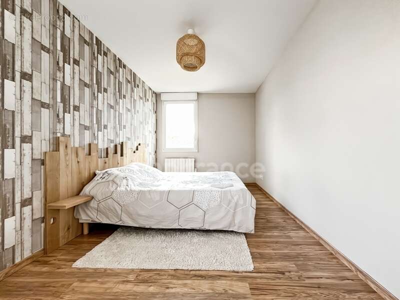 Appartement à CHENOVE