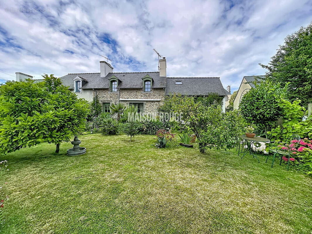 Maison à DOL-DE-BRETAGNE