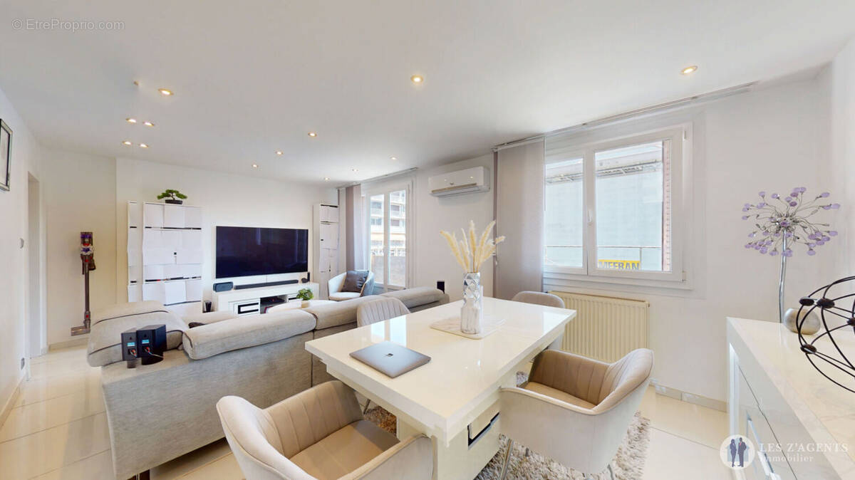 Appartement à SAINT-MARTIN-D'HERES