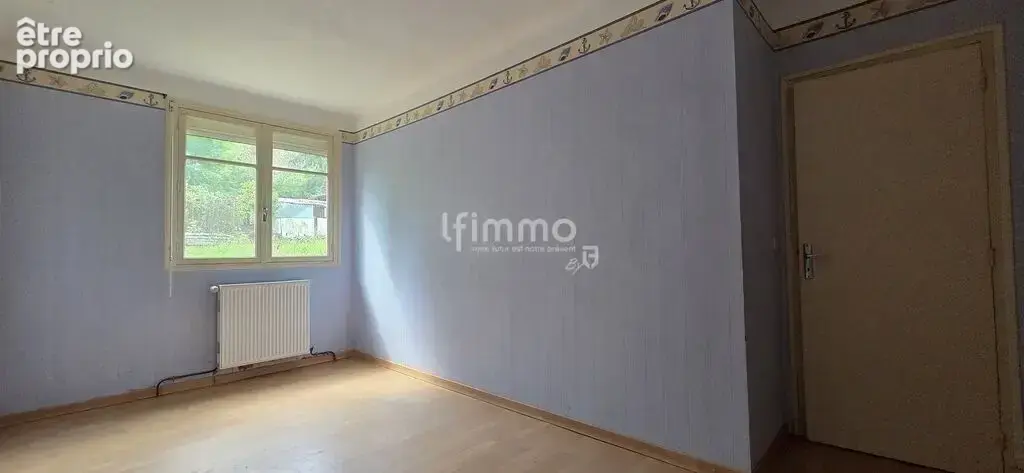 Maison avec extérieur et garage - photo 10