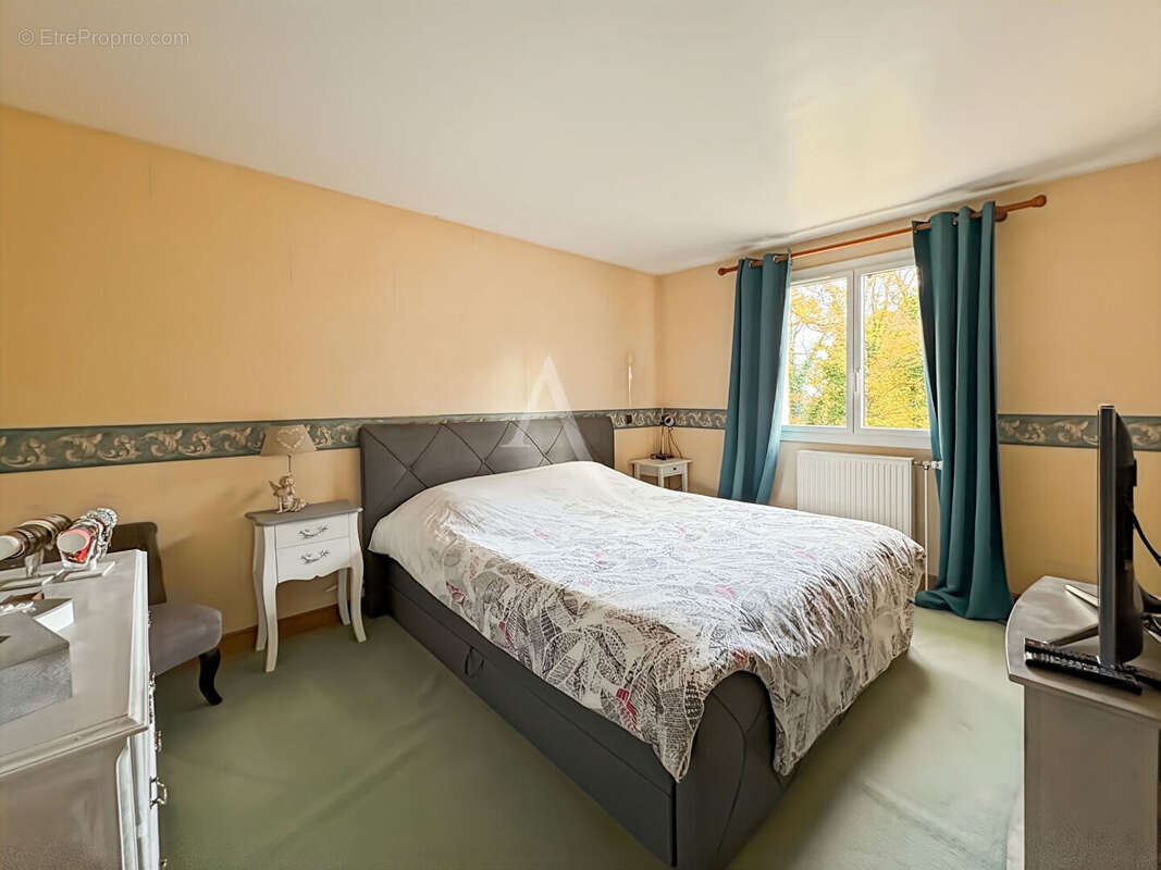 Maison à JANVILLE-SUR-JUINE