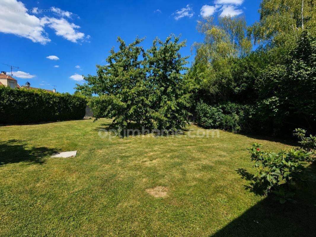 Maison 5 pièces à vendre à Fleury (60) – Jardin de 951 m² et dépendances - photo 17