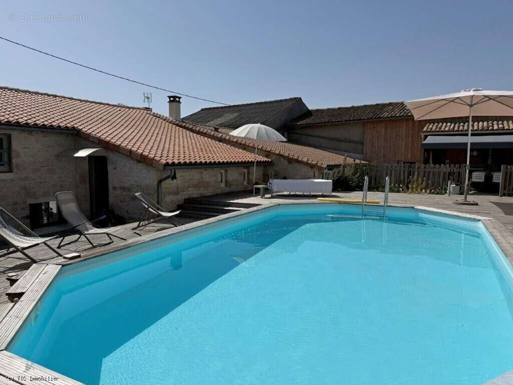 Maison à VILLEFAGNAN