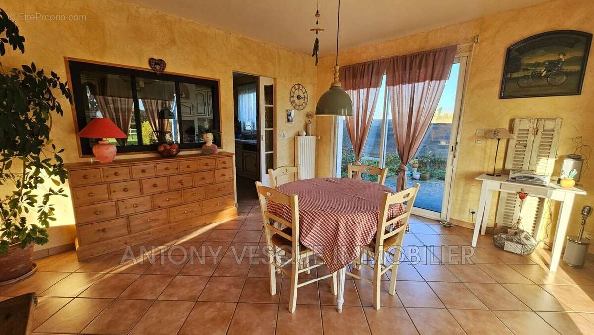 Maison à AGON-COUTAINVILLE