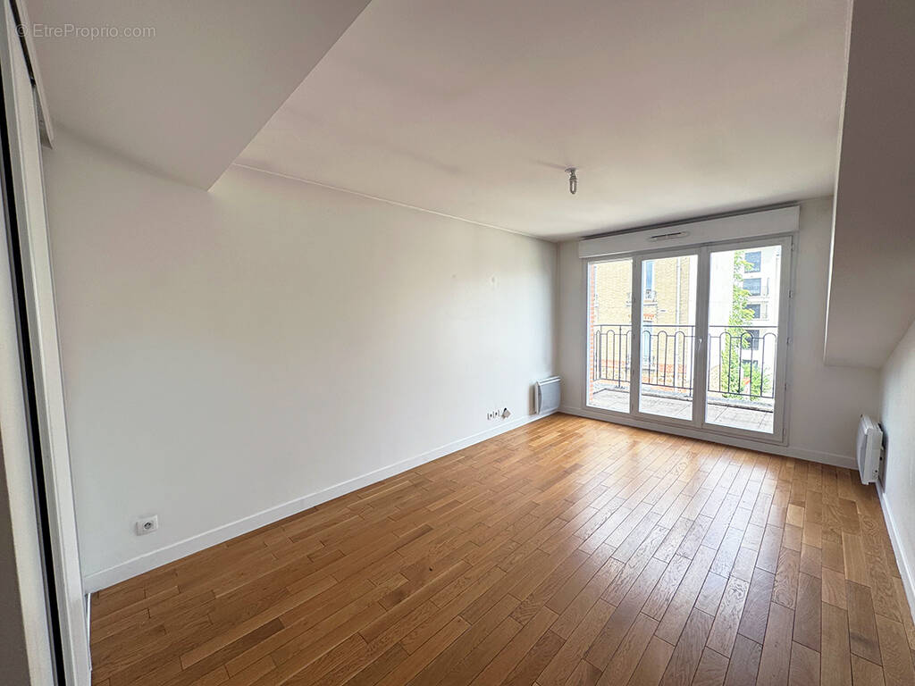 Appartement à LE PERREUX-SUR-MARNE