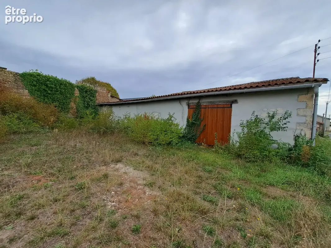 Terrain 5 642 m² à vendre à Saint-Maigrin (17520) - photo 5