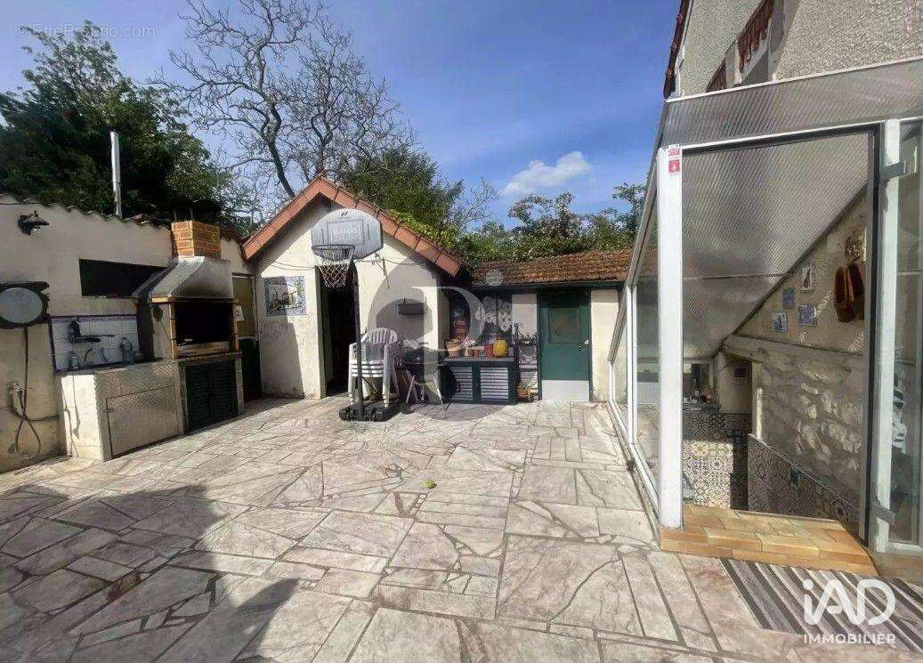 Photo 6 - Maison à SAINT-MAUR-DES-FOSSES