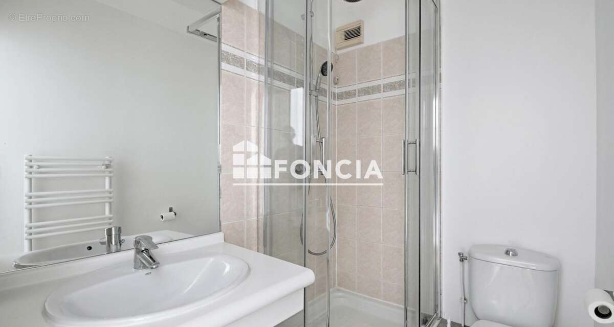 Appartement à MONTROUGE
