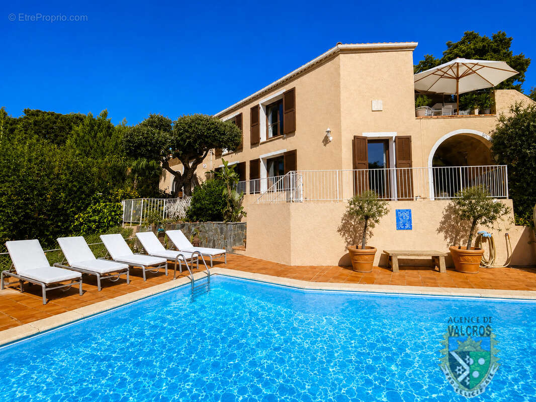 Vente villa vuer mer 6 pieces garage piscine au domaine de valcros la londe les maures - photo 2