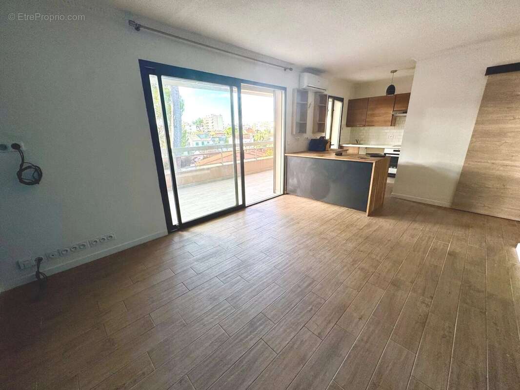 Appartement à LE CANNET
