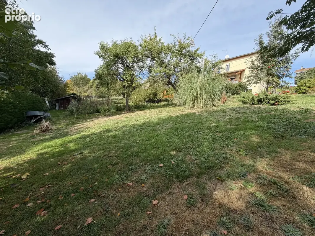 Maison rénovée avec un hectare de terrain - photo 13
