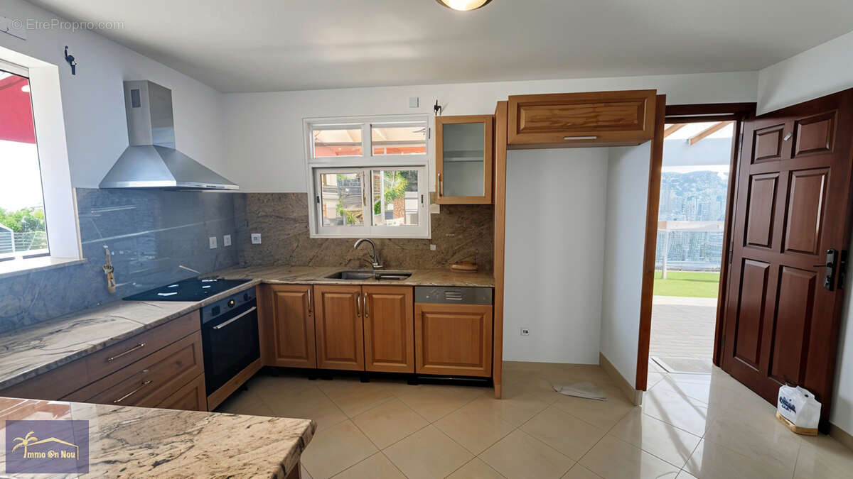 SAINT-CLAUDE   Élégante villa avec appartement indépendant, vue mer et montagne - photo 10