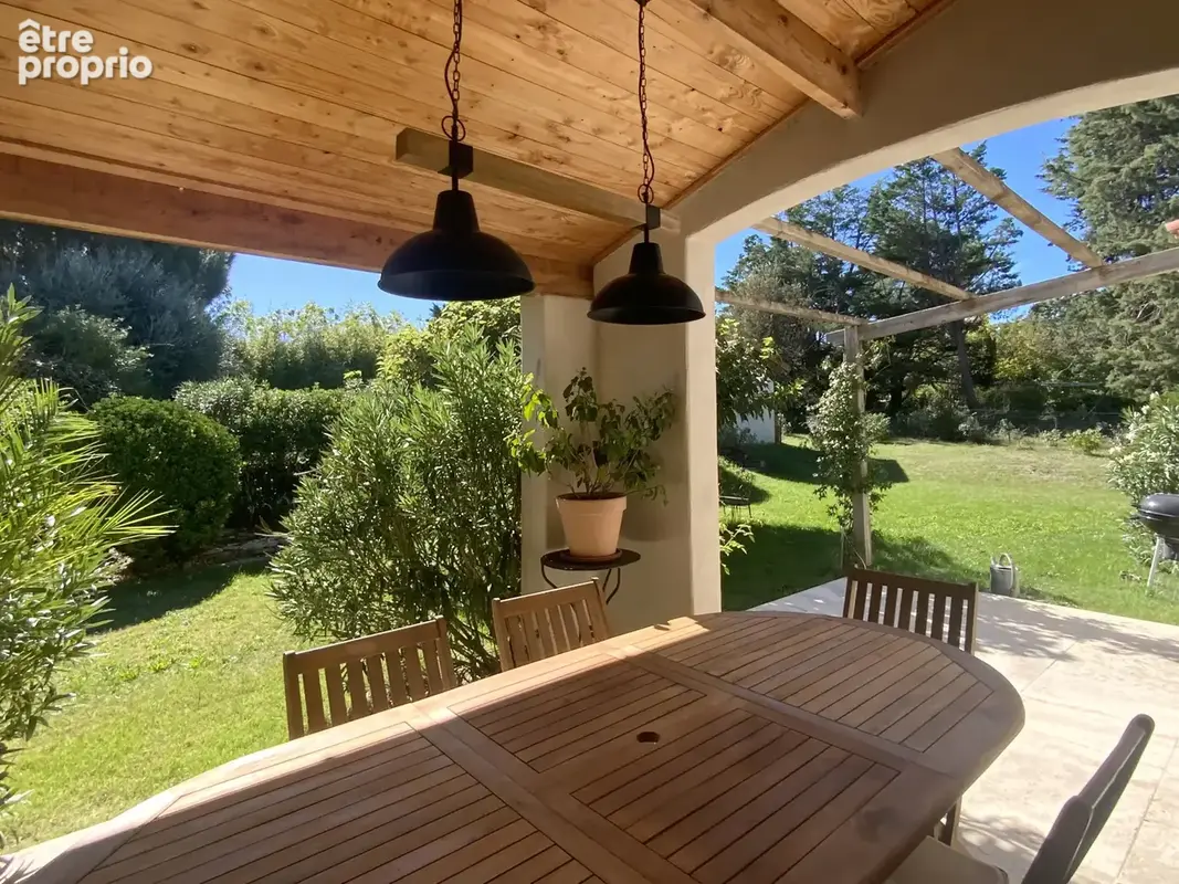 Villa avec piscine dans un cadre verdoyant à 12 minutes d'Uzès. - photo 5