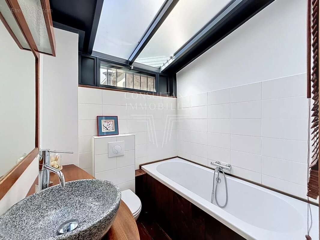Appartement à NEUILLY-SUR-SEINE