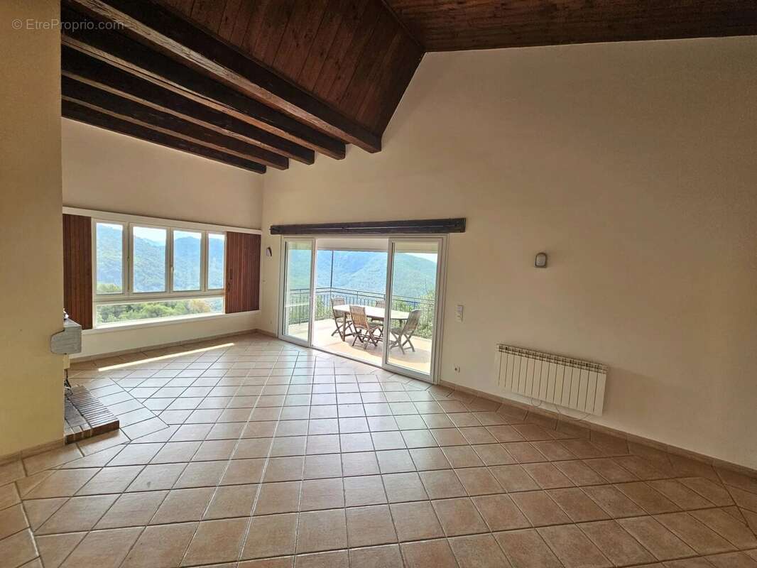 Villa Individuelle 4/5 pièces - 110 m² / Coaraze à 20 minutes de Contes et 45 min du Port de Nice - photo 8