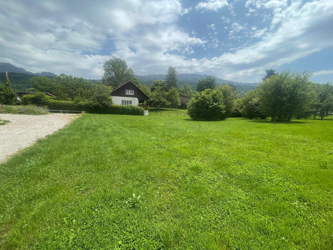 Terrain à SAINT-MARTIN-D&#039;URIAGE