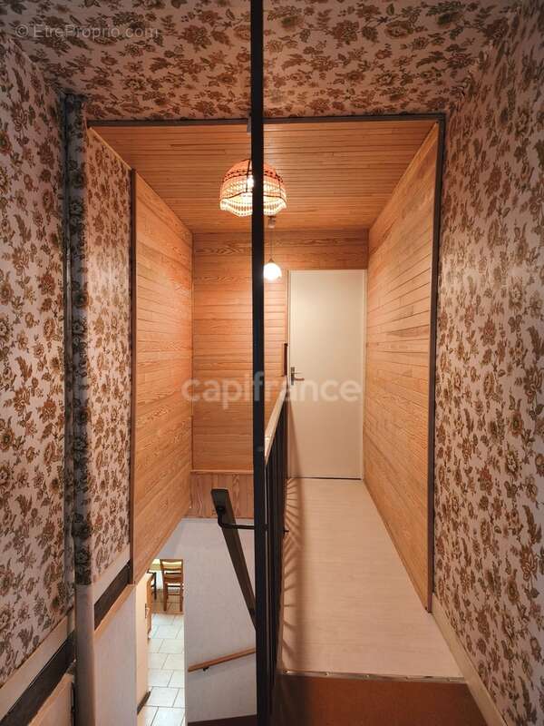 Ensemble immobilier VILLERS AUX BOIS (51130) - photo 12