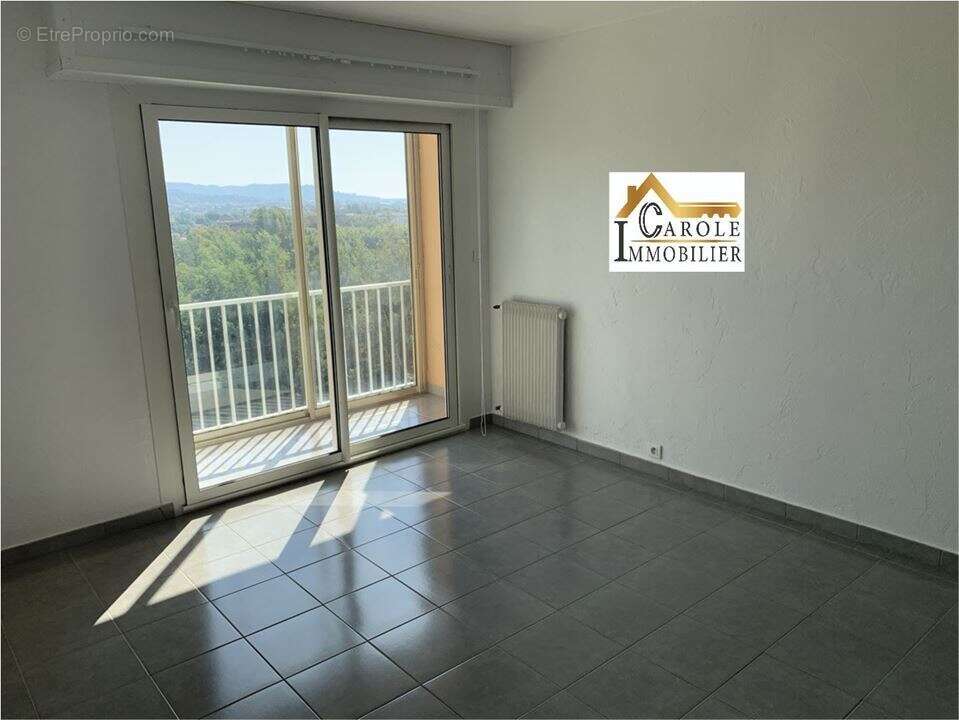 Appartement à MANDELIEU-LA-NAPOULE
