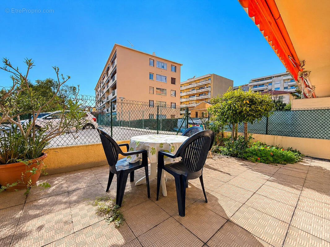 Appartement à ROQUEBRUNE-CAP-MARTIN