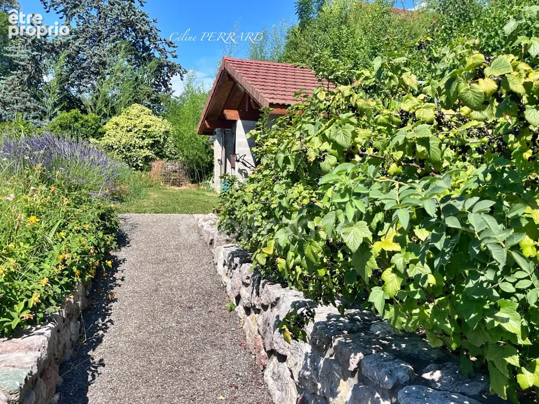 SAINT CERGUES (74), Un bien rare aux multiples possibilités ! 7 pièces avec un appartement indépendant + une bâtisse indépendant - photo 36