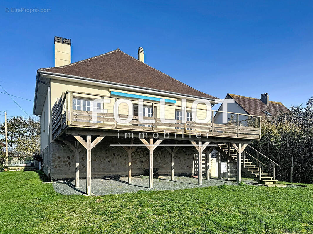 Maison à AGON-COUTAINVILLE