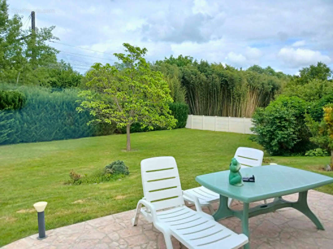 Maison 125 m² à Villeneuve-La-Guyard  - photo 6
