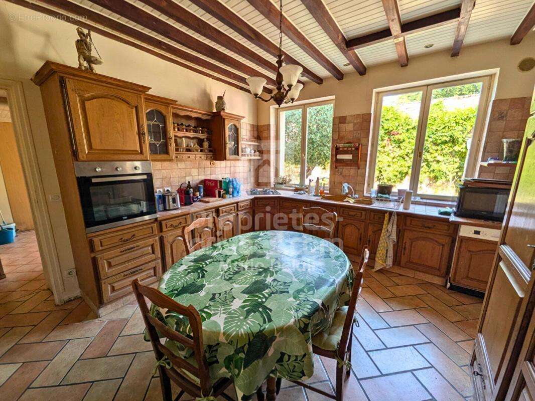 Maison La Charite Sur Loire 14 pièce(s) 445.88 m2 - photo 4