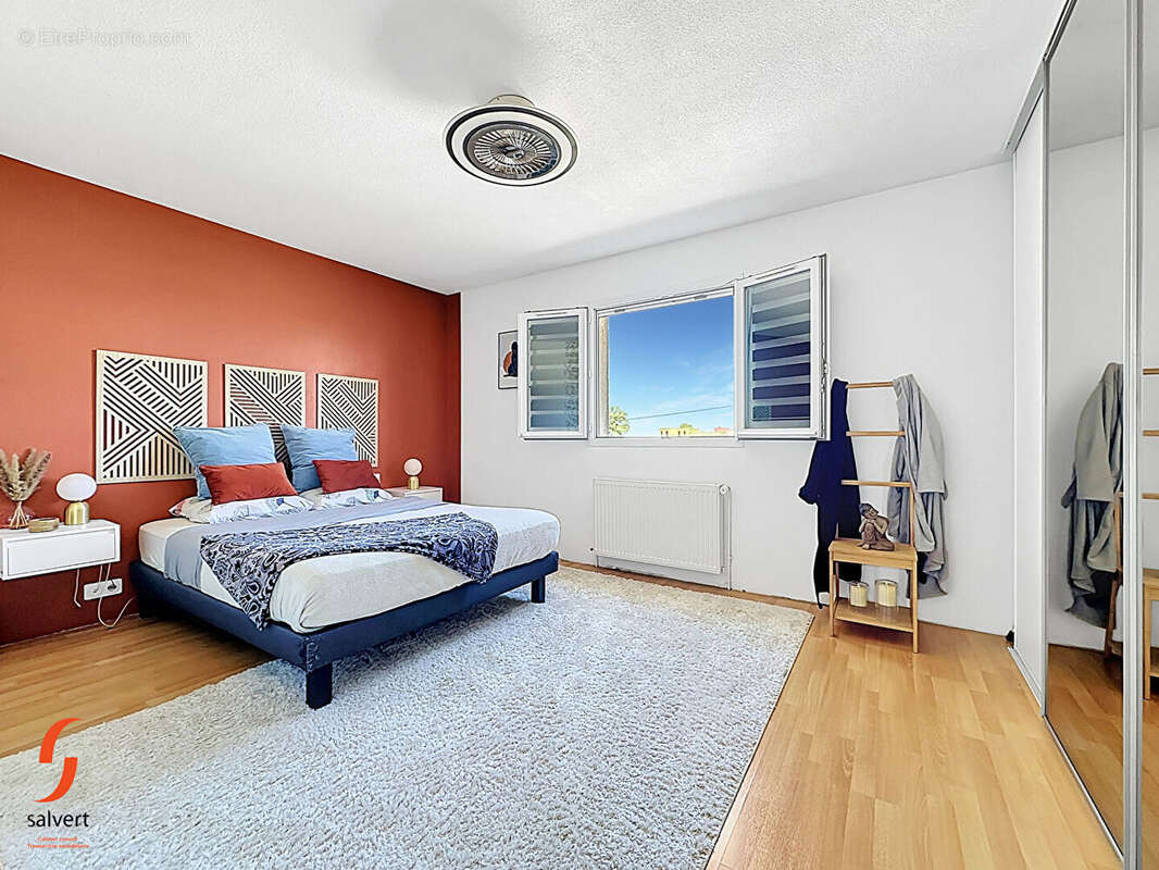 A vendre, Maison de plain pied 5 chambres  et un bureau, jardin de 1390m2 - photo 18