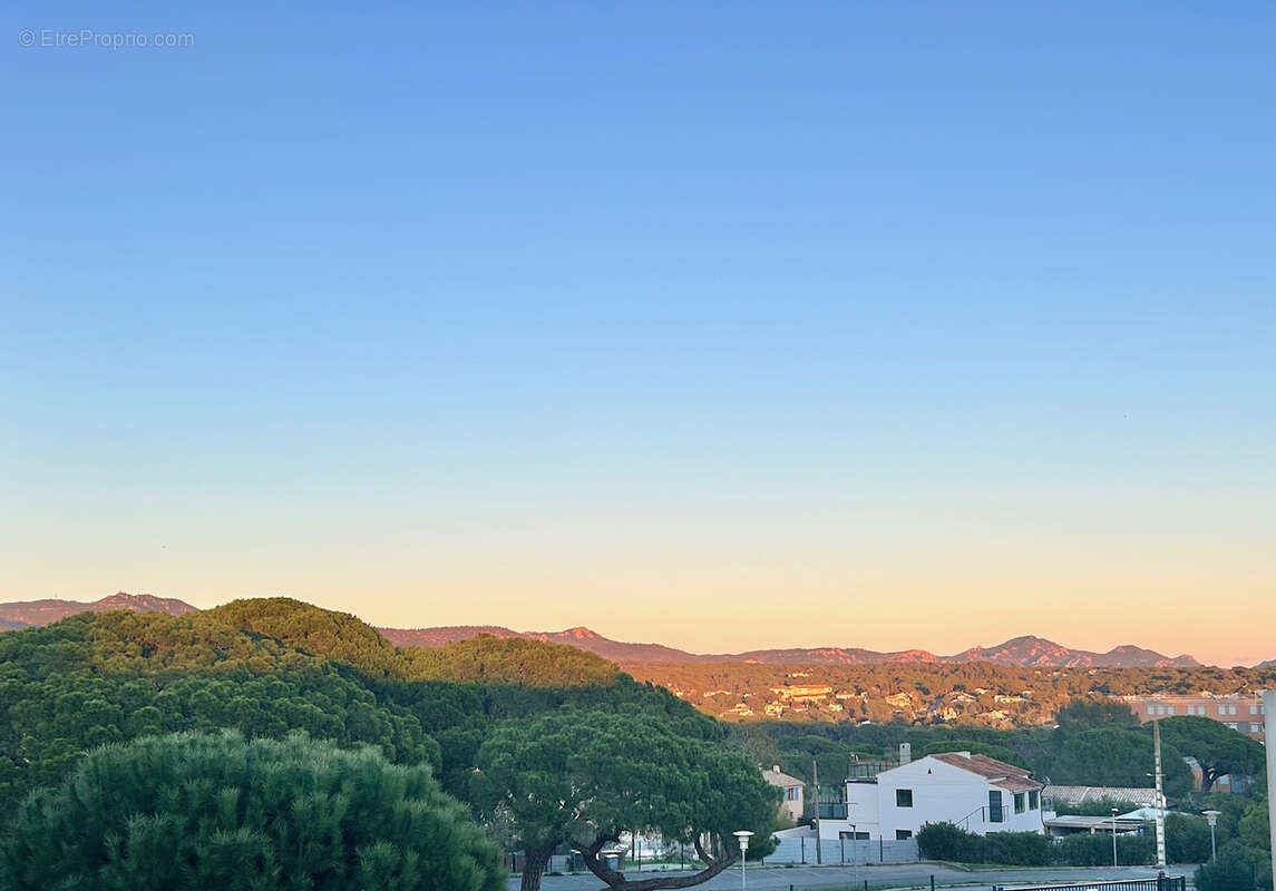 Appartement à FREJUS