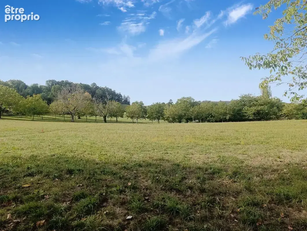 Terrain à MARCILLAC-SAINT-QUENTIN