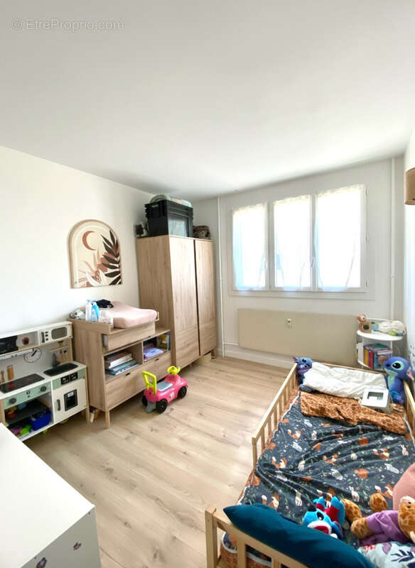 Cusset centre appartement T3 en parfait état - photo 10