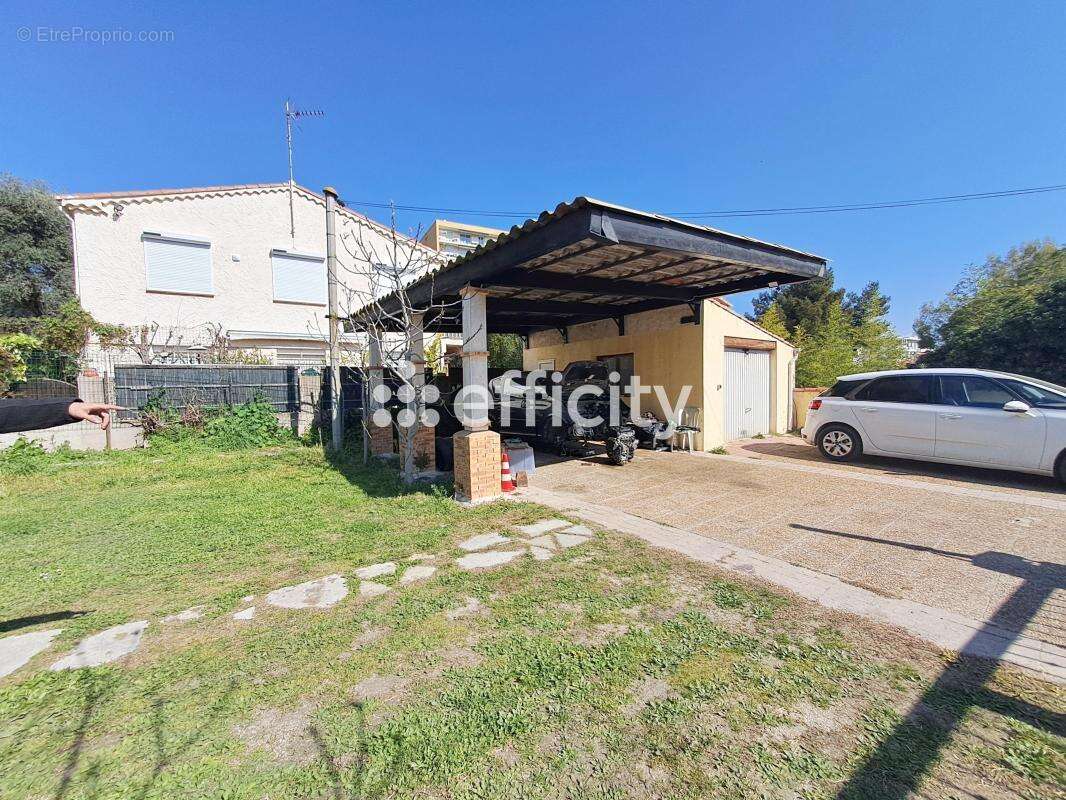 Maison 235 m² à Martigues  - photo 22