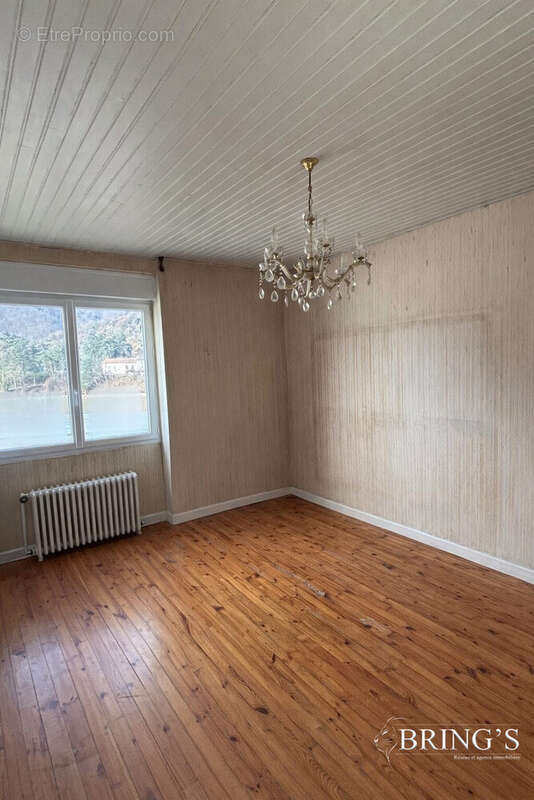 Appartement à SAINT-PAUL-EN-CORNILLON