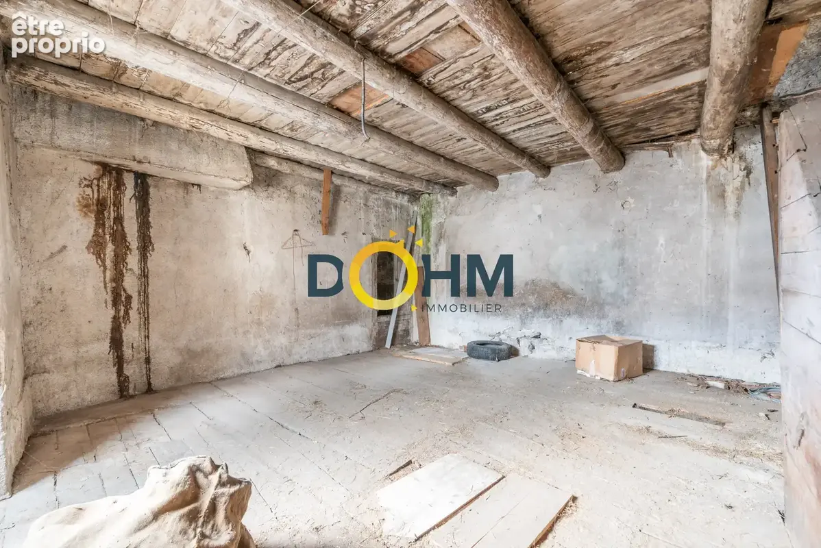 Ensemble immobilier avec cour a renover - photo 10