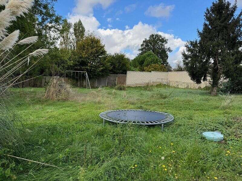 Maison 94 m² à Pont-Sur-Yonne  - photo 2